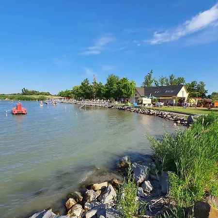 In 40864 Balatonmáriafürdő